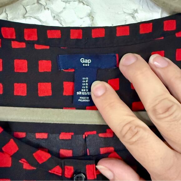 GAP Red and Black Patterned Dress - Picture 6 of 9